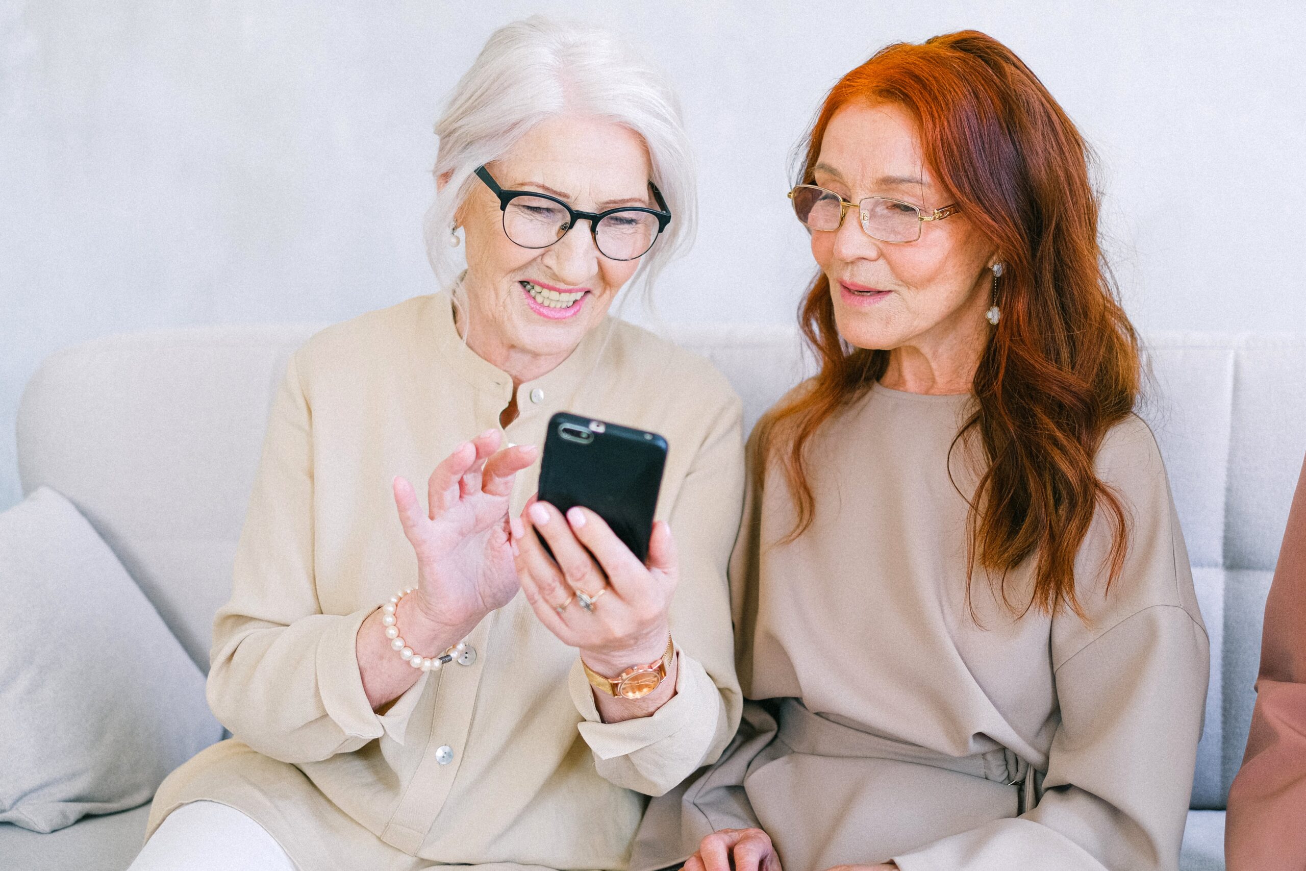 Safe and Smart Online Shopping Practices to senior