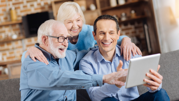 Feeling Disconnected? A Senior’s Guide to Bridging the Digital Gap with Loved Ones