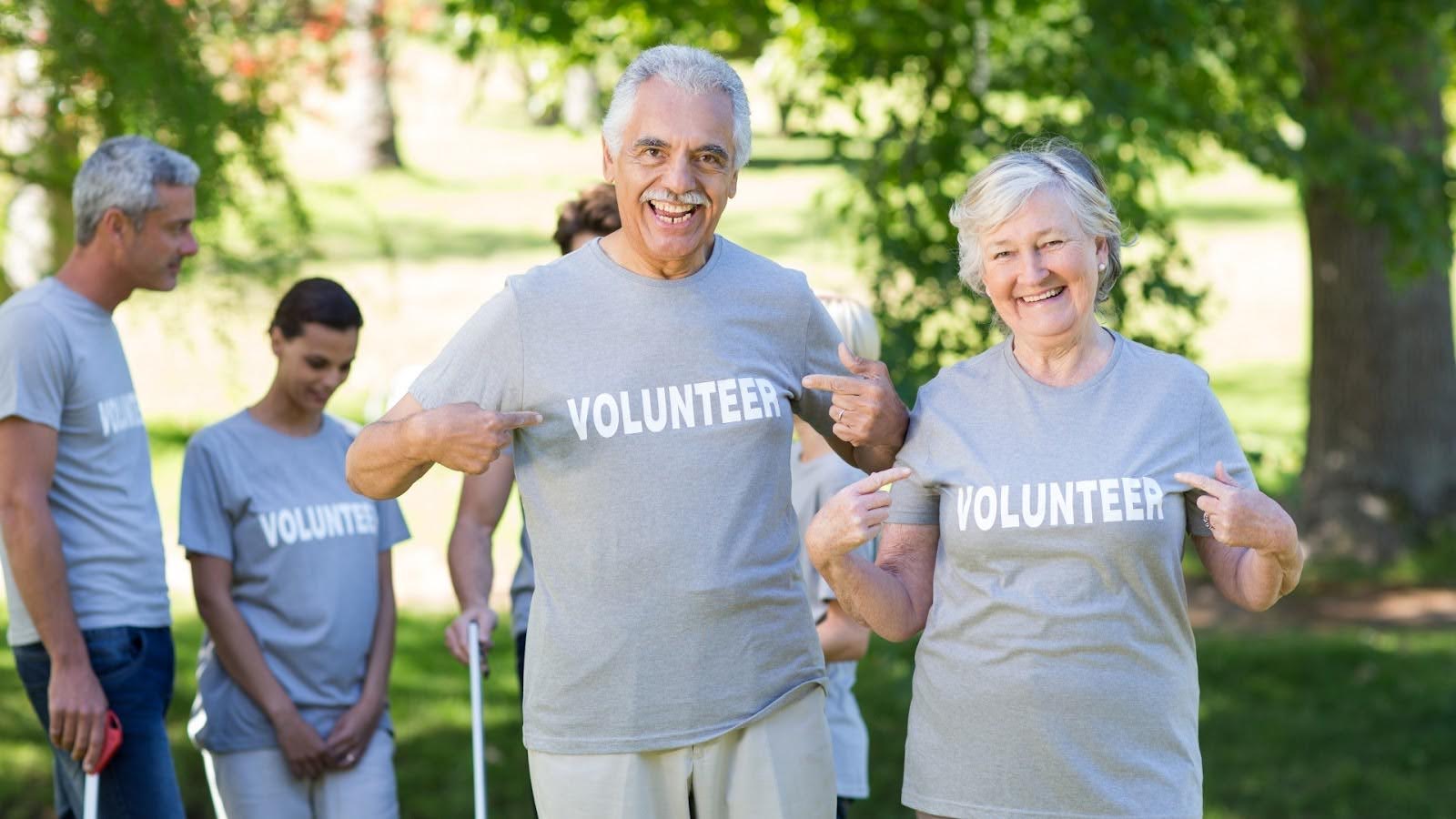 Volunteer Opportunities for Seniors in Canada