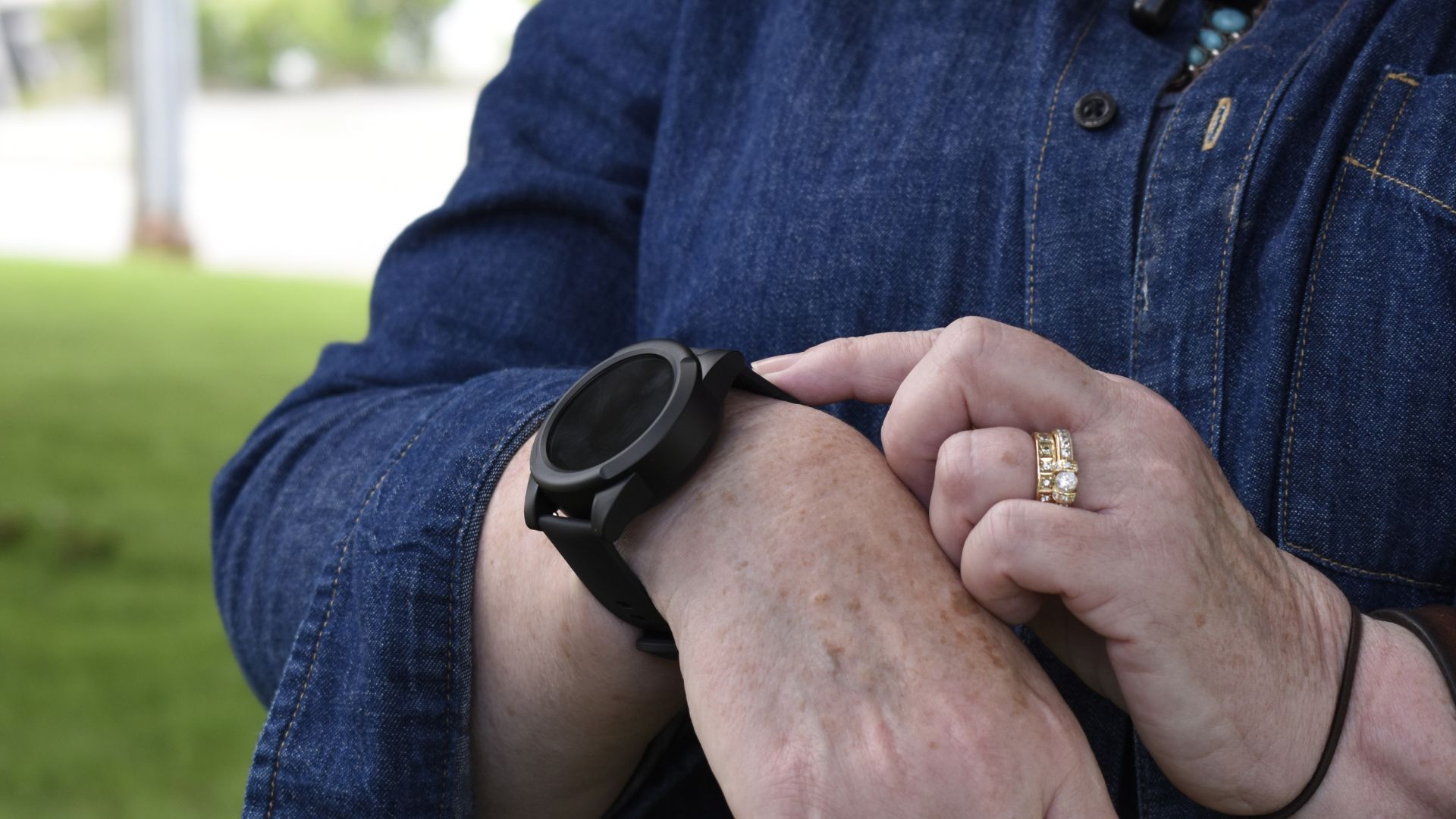 Medical Alert Smart Watch for Maximum Safety